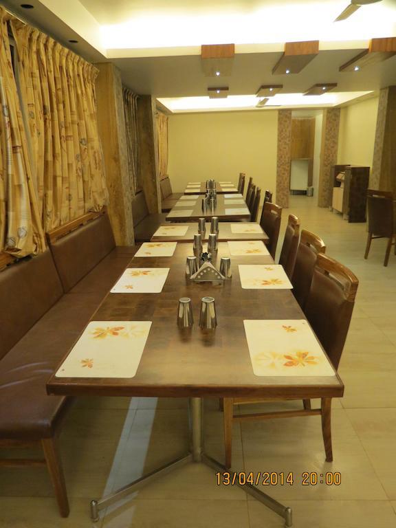 Hotel Sunny Classic Mahābaleshwar Dış mekan fotoğraf