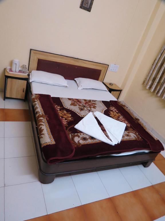 Hotel Sunny Classic Mahābaleshwar Dış mekan fotoğraf