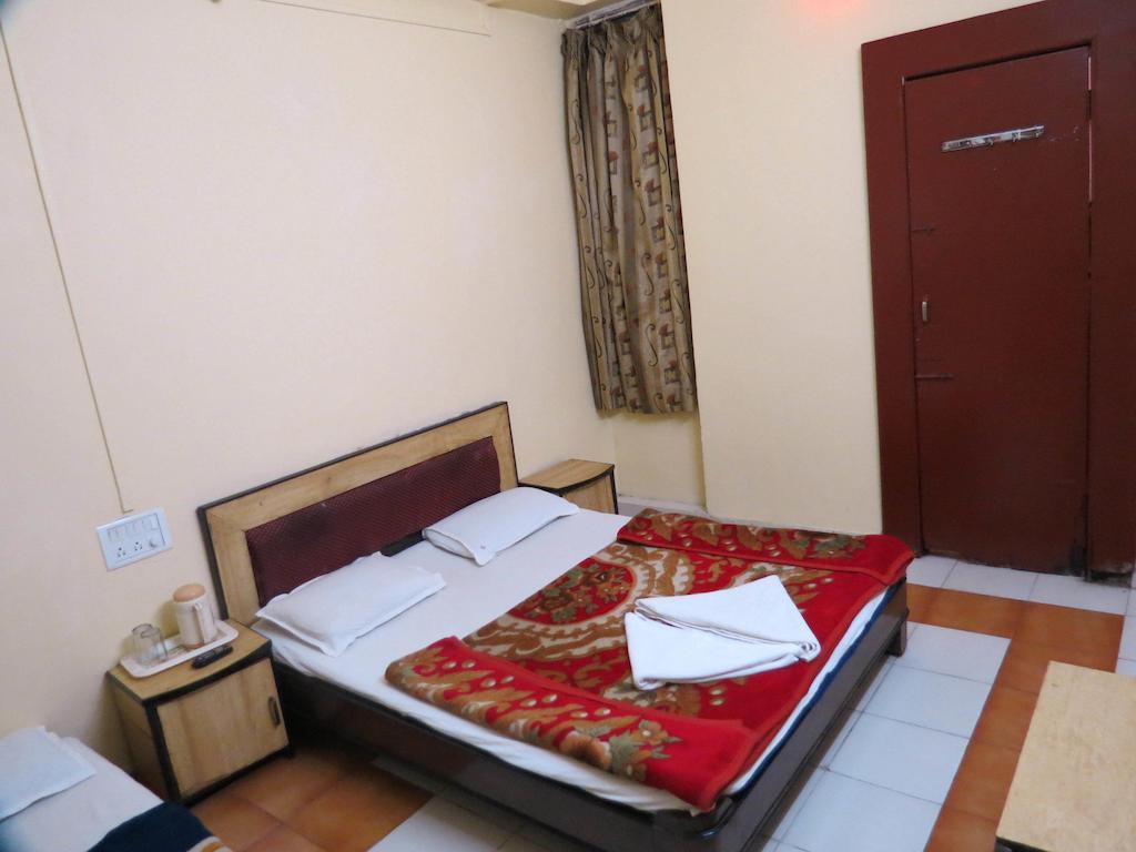 Hotel Sunny Classic Mahābaleshwar Dış mekan fotoğraf