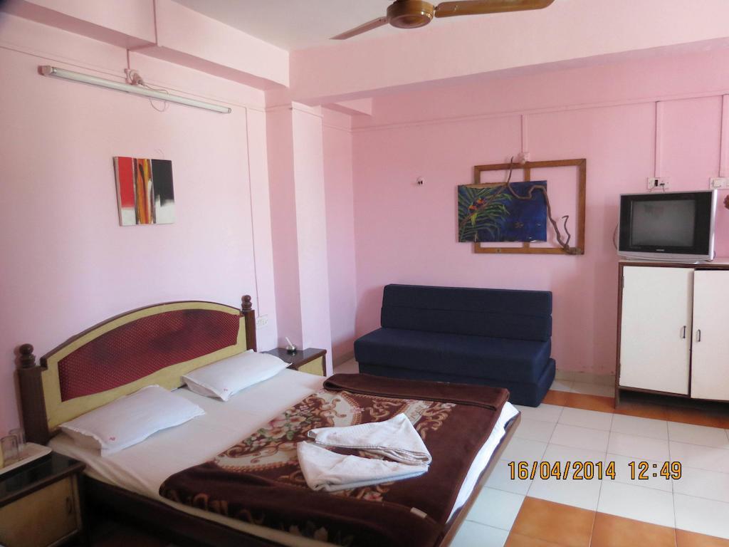 Hotel Sunny Classic Mahābaleshwar Dış mekan fotoğraf